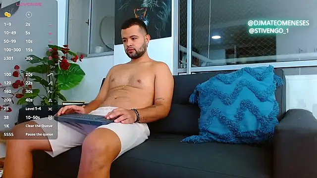 Snapshot of MattMeness chatting on October 17, 2025, 8:28 am MattMeness online show from October 17, 2025, 8:28 am