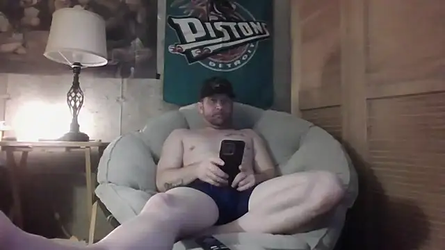 Edward LongCock online show from June 1, 2026, 6:35 am