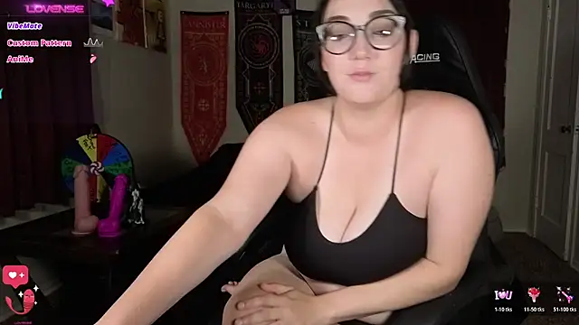 TheGothMilf online show from July 9, 2026, 4:24 am
