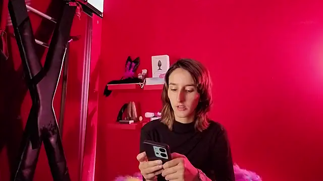 Snapshot of Ambar_Roux_ chatting on February 7, 2026, 2:58 pm Ambar Roux online show from February 7, 2026, 2:58 pm