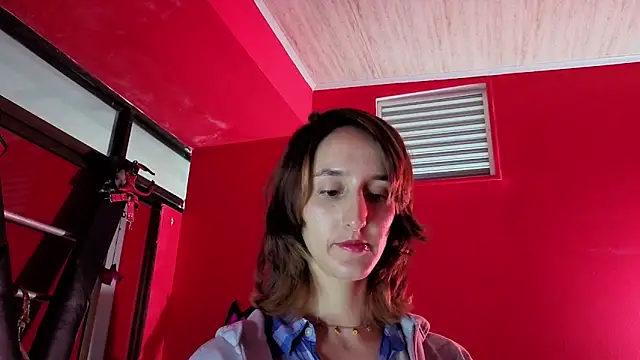 Snapshot of Ambar_Roux_ chatting on February 23, 2026, 2:17 pm Ambar Roux online show from February 23, 2026, 2:17 pm