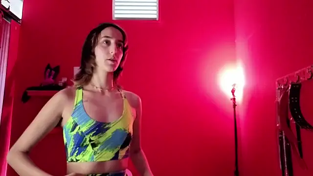 Snapshot of Ambar_Roux_ chatting on February 15, 2026, 1:32 pm Ambar Roux online show from February 15, 2026, 1:32 pm