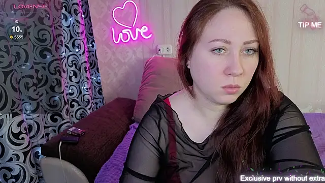 KellyCrystall online show from February 28, 2026, 8:14 am