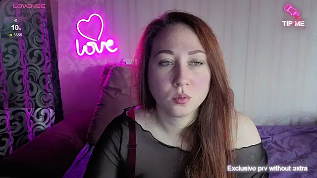 Snapshot of KellyCrystall chatting on November 1, 2025, 3:24 am KellyCrystall online show from November 1, 2025, 3:24 am