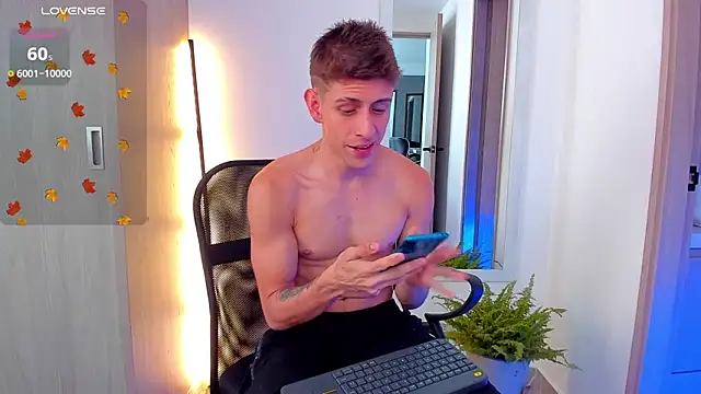 Snapshot of Jasperjoness chatting on February 14, 2025, 3:58 pm Jasperjoness online show from February 14, 2025, 3:58 pm