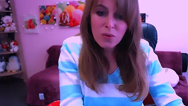 Hot Milady online show from February 17, 2026, 8:22 am