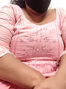 zeepe19 online show from October 24, 2025, 12:48 pm