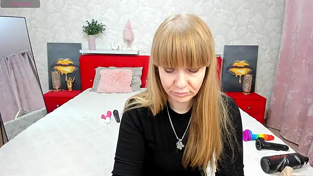 KattyPeachX online show from September 24, 2025, 2:51 am