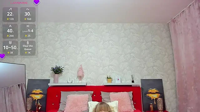 KattyPeachX online show from December 18, 2025, 1:22 am