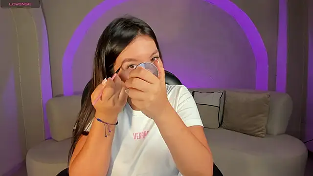 Snapshot of ValeriaRoldanX chatting on February 20, 2026, 11:23 am ValeriaRoldanX online show from February 20, 2026, 11:23 am