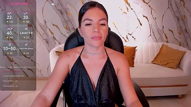 ValeriaRoldanX online show from March 8, 2025, 9:39 am