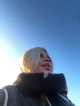 MacTroy online show from March 3, 2026, 4:03 pm