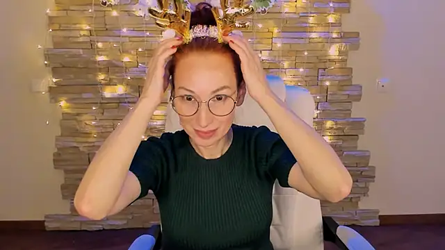 rocco red online show from December 24, 2024, 1:17 pm