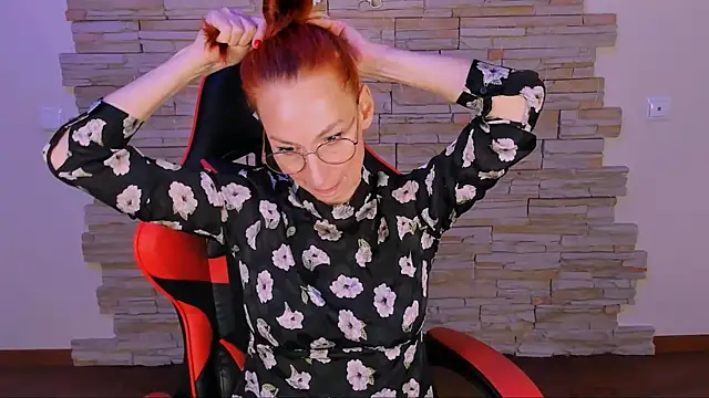 rocco red online show from December 13, 2024, 12:17 pm