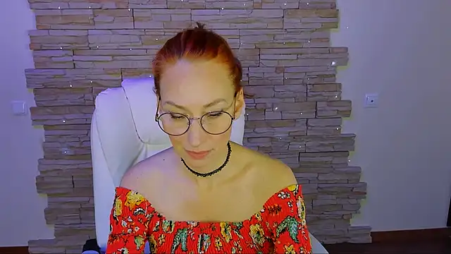 rocco red online show from December 5, 2024, 4:17 pm