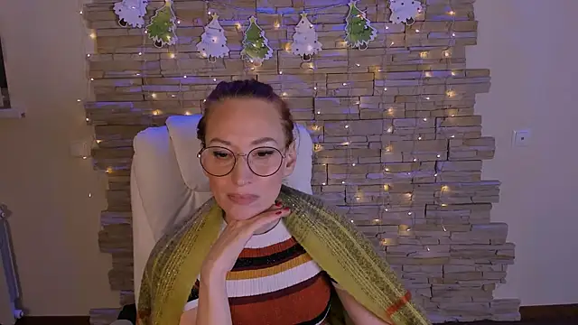 rocco red online show from December 20, 2024, 11:21 am