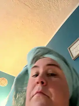 Snapshot of thickmilf182 chatting on December 2, 2024, 9:19 am thickmilf182 online show from December 2, 2024, 9:19 am