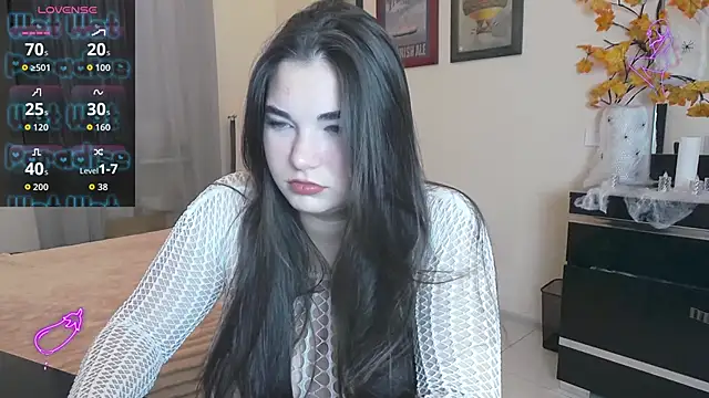 Snapshot of Lillianhot68 chatting on October 24, 2025, 6:45 am Lillianhot68 online show from October 24, 2025, 6:45 am