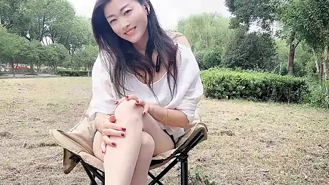 Snapshot of QianF-666 chatting on September 21, 2025, 1:44 am QianF-666 online show from September 21, 2025, 1:44 am