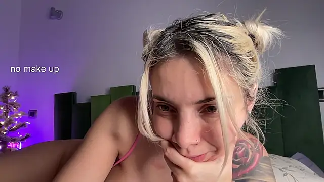 daddyspixxie420 online show from December 13, 2024, 4:43 am