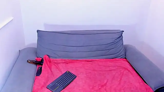 Snapshot of FRAN_DESS chatting on March 9, 2025, 11:46 pm FRAN DESS online show from March 9, 2025, 11:46 pm