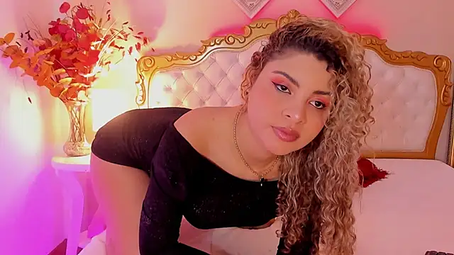 ScarlettDuran online show from February 19, 2025, 7:48 pm