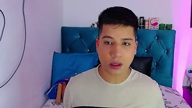 Snapshot of Randy_horny chatting on March 19, 2025, 5:28 pm Randy horny online show from March 19, 2025, 5:28 pm