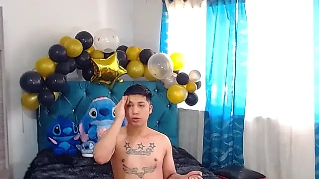 Snapshot of Randy_horny chatting on October 21, 2025, 5:34 pm Randy horny online show from October 21, 2025, 5:34 pm