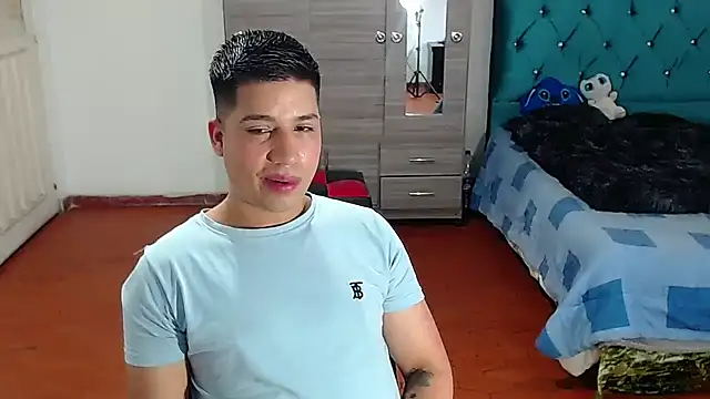 Snapshot of Randy_horny chatting on October 1, 2025, 12:09 pm Randy horny online show from October 1, 2025, 12:09 pm