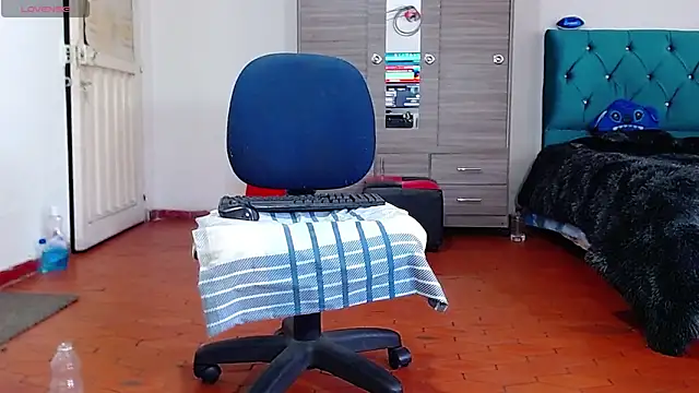 Snapshot of Randy_horny chatting on September 25, 2025, 6:25 pm Randy horny online show from September 25, 2025, 6:25 pm