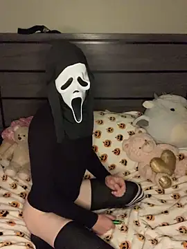 Snapshot of YourFavTwinkie chatting on October 15, 2025, 5:39 am YourFavTwinkie online show from October 15, 2025, 5:39 am