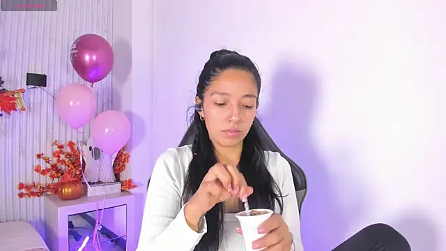 Valery wang online show from October 25, 2025, 11:53 am