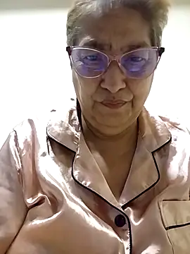 Snapshot of florecita69 chatting on February 26, 2026, 2:22 am florecita69 online show from February 26, 2026, 2:22 am