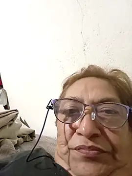 florecita69 online show from November 28, 2025, 12:55 am