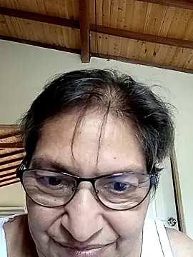 Snapshot of florecita69 chatting on March 20, 2025, 3:58 pm florecita69 online show from March 20, 2025, 3:58 pm