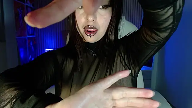 Snapshot of kittyhouse_hs chatting on March 19, 2025, 8:00 pm kittyhouse hs online show from March 19, 2025, 8:00 pm