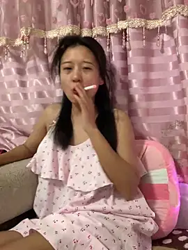 Snapshot of Xiaoli6688 chatting on December 22, 2024, 10:49 am Xiaoli6688 online show from December 22, 2024, 10:49 am