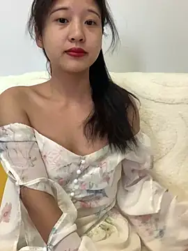 Snapshot of Xiaoli6688 chatting on December 18, 2024, 4:53 am Xiaoli6688 online show from December 18, 2024, 4:53 am