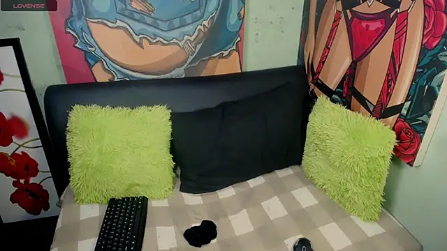 Snapshot of Littleindianmilf chatting on October 20, 2025, 10:49 am Littleindianmilf online show from October 20, 2025, 10:49 am