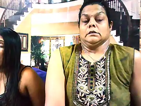 indianCherryPie online show from October 13, 2025, 5:42 am