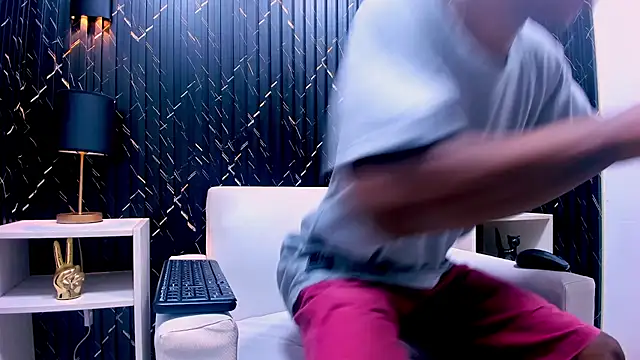 LarryCollin online show from March 3, 2025, 1:38 am