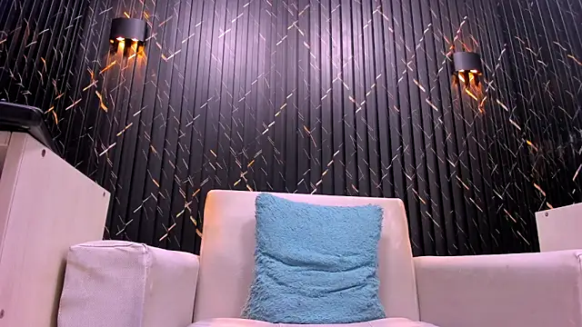 LarryCollin online show from September 26, 2025, 3:02 am