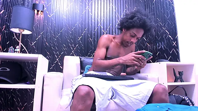 LarryCollin online show from September 18, 2025, 3:31 am