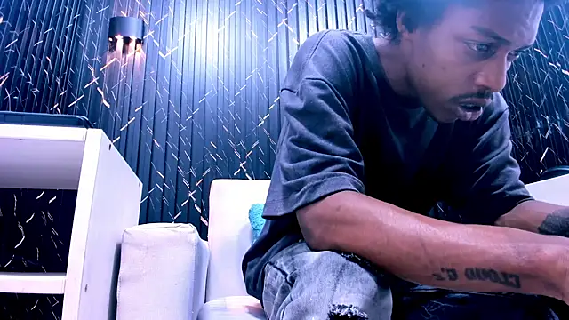 LarryCollin online show from September 30, 2025, 3:12 am