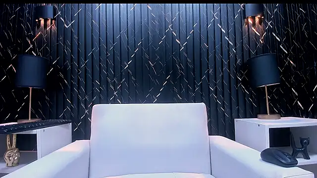 LarryCollin online show from March 10, 2025, 3:45 am