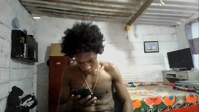 LarryCollin online show from October 29, 2025, 12:37 pm