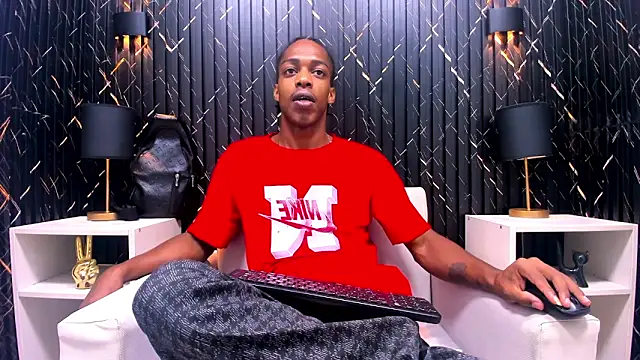 LarryCollin online show from March 1, 2025, 6:46 am