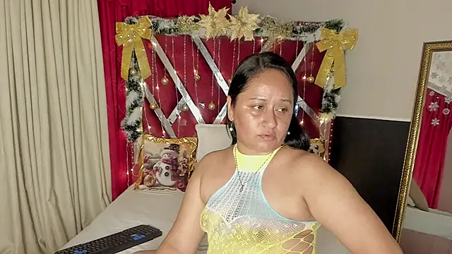 MicaelaHot  online show from December 3, 2025, 3:07 am