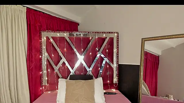 MicaelaHot  online show from November 18, 2025, 2:59 am