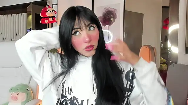 Kitty Eliffe online show from September 23, 2025, 9:33 pm